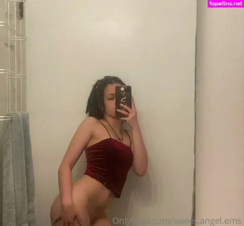 Sweet Angel Ems OnlyFans Thumbnail #bBtFyHMEuN