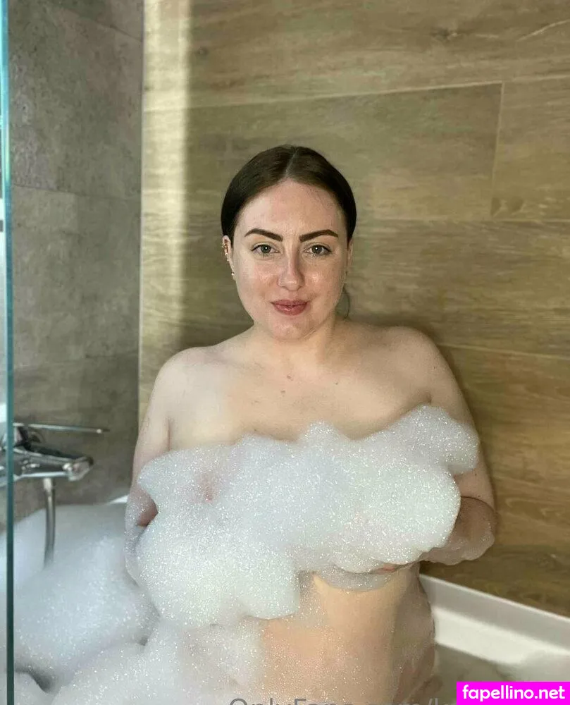 kristi_kkk, sweet_kkk, sweetbunsflgnv Nude Leaked OnlyFans Photo #7Dzp9fwSnS