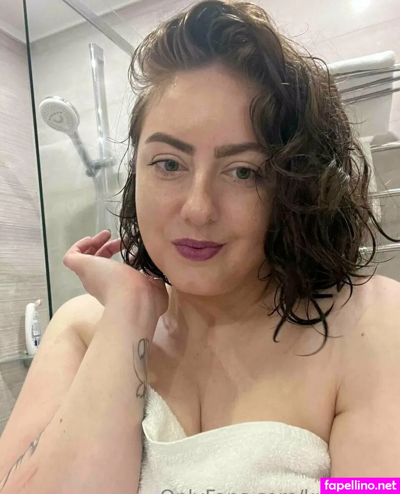 kristi_kkk, sweet_kkk, sweetbunsflgnv Nude Leaked OnlyFans Photo #G7slgk8Axp