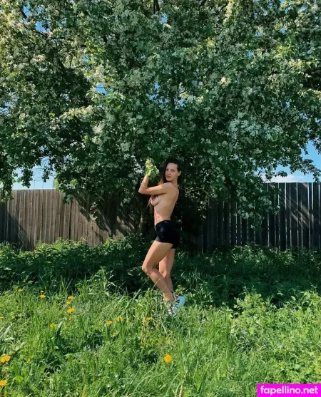 Sweet Elena OnlyFans Thumbnail #uGMdMv450h