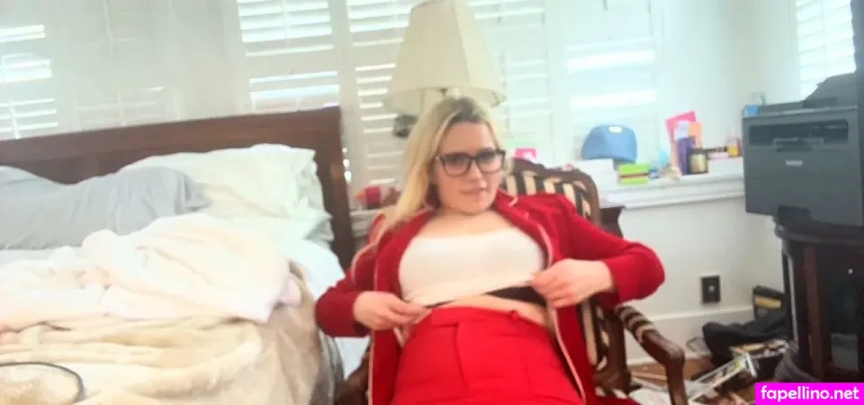 Sweet Erin Main Profile Photo
