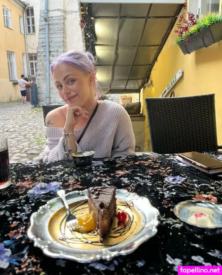 Sweet Julia Freee OnlyFans Thumbnail #XBzcwh2Mzd