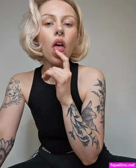 Sweet Julia Light OnlyFans Thumbnail #fZKSlYpi4M