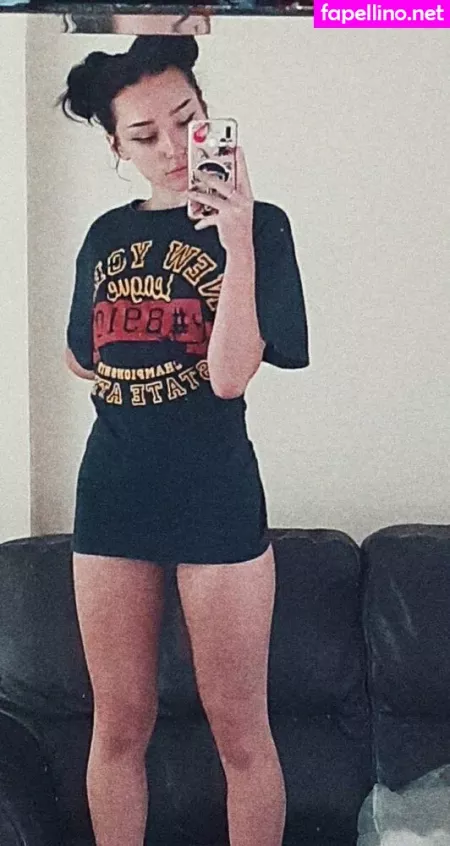 Sweet Little Hunni OnlyFans Thumbnail #8Lmp8xMJmy