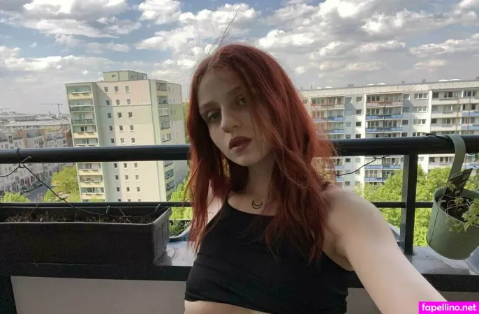 Sweet Lolly OnlyFans Thumbnail #NVGWi6HRhj