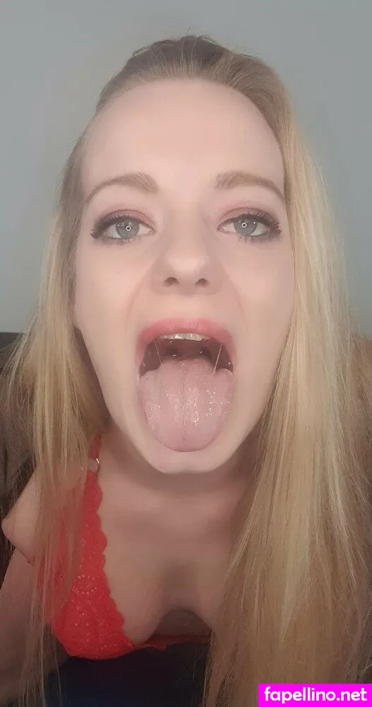 sweet_miaxxx Nude Leaked OnlyFans Photo #0kKW8zaMLX