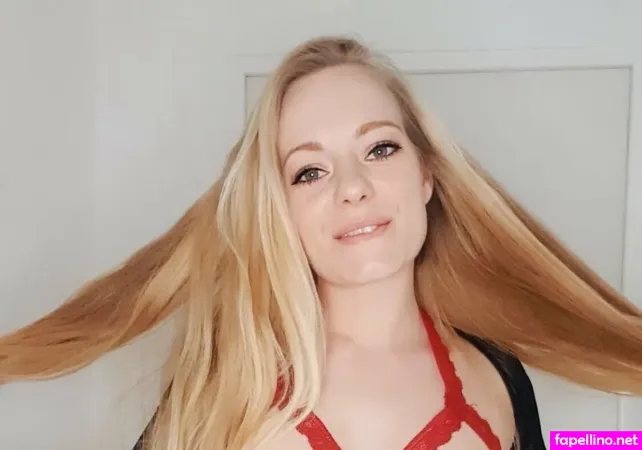 Sweet Miaxxx OnlyFans Thumbnail #WTcBL2aGep