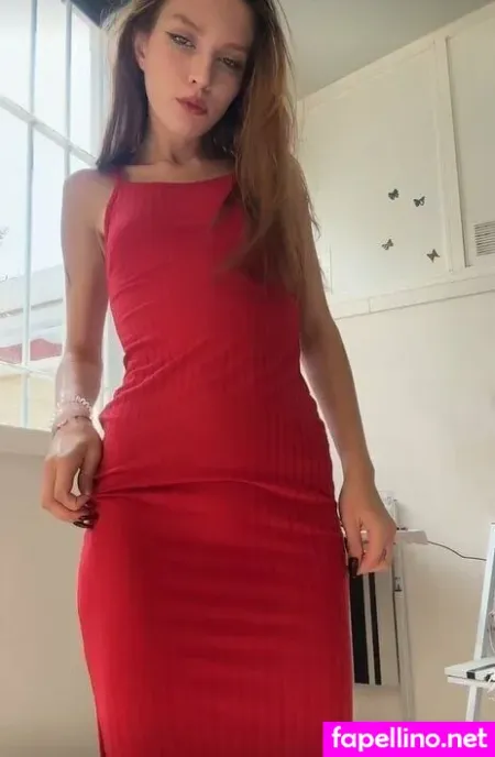 Sweet Molly Main Profile Photo