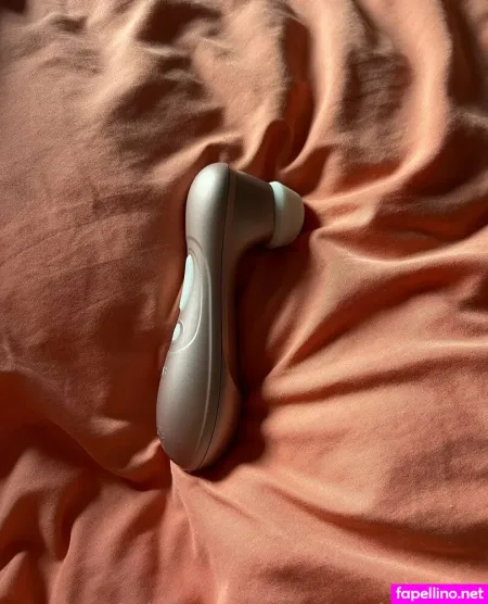 Sweet Shy Kitten OnlyFans Thumbnail #3yruKa9rmM