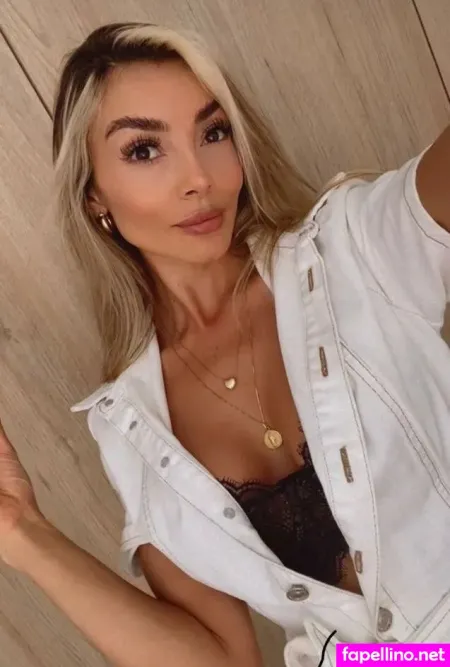 Sweet Sophia90 OnlyFans Thumbnail #H7u3yPB98n