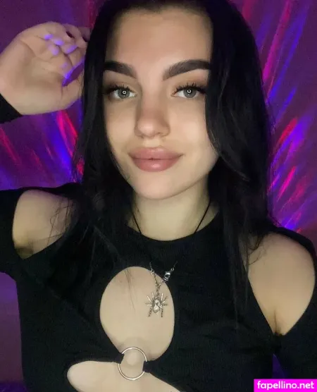 Sweet Sophie S OnlyFans Thumbnail #zJzcbkjgWZ