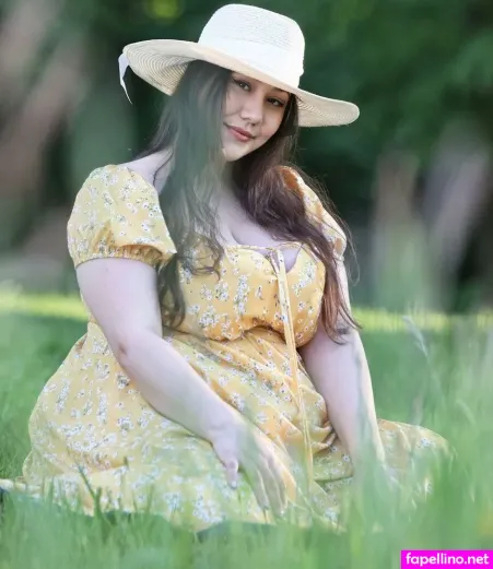 Sweet Sophiee OnlyFans Thumbnail #aWVmU5zPSQ