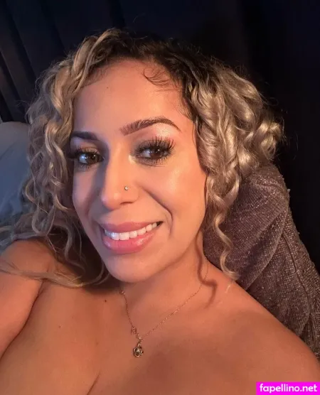 Sweet Wifey OnlyFans Thumbnail #9NkKtllJE4