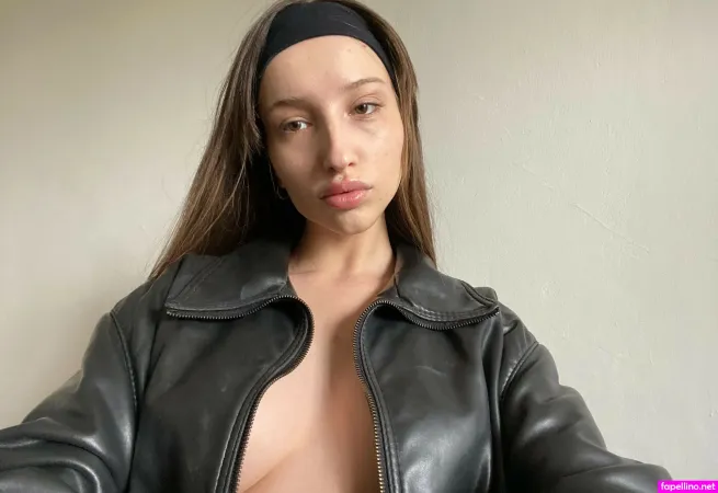 Sweet Yulia OnlyFans Thumbnail #00cZ6cNQhl