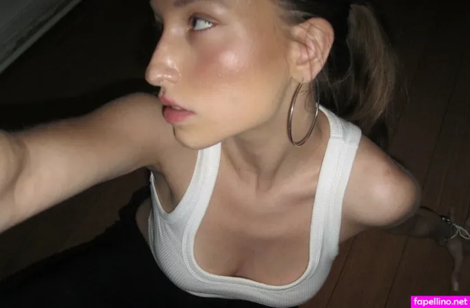 Sweet Yulia OnlyFans Thumbnail #Bolhbbiu5M