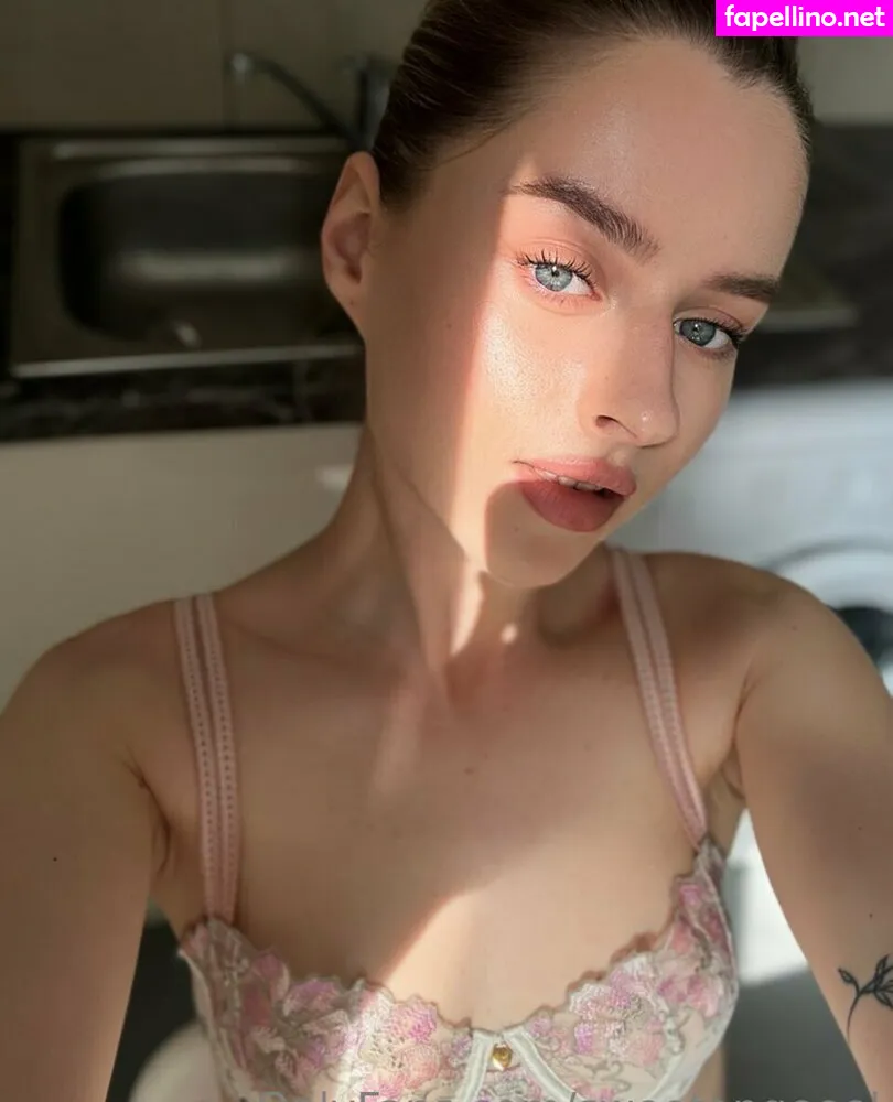 sweetangeeel, sweetangeeel_ Nude Leaked OnlyFans Photo #lS3yV0v4Tn