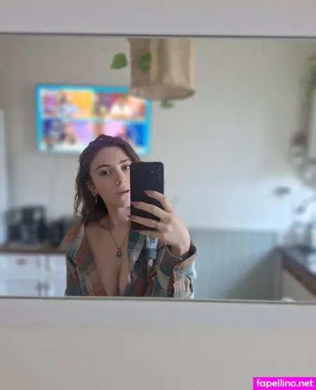 Sweetangelc OnlyFans Thumbnail #Rm9E2Kyp4b