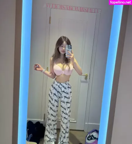 Sweetasianchick03 OnlyFans Thumbnail #OxG7HLNQjT