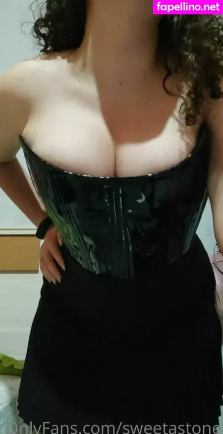 Sweetastone OnlyFans Thumbnail #0s0qJIoDTa