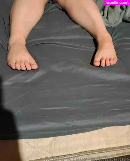 Sweetbluetoes OnlyFans Thumbnail #BIKDTGYx8p