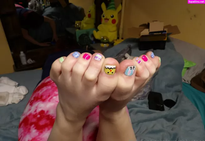 Sweetbluetoes OnlyFans Thumbnail #XhbfIb2AyQ