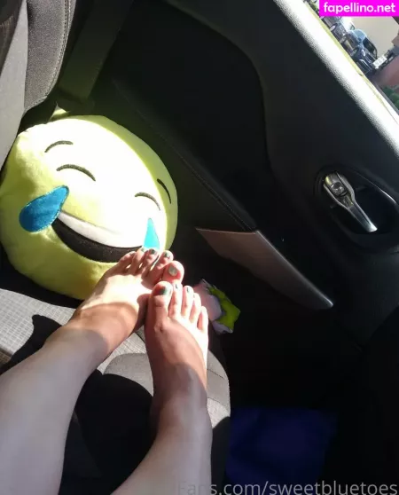 Sweetbluetoes OnlyFans Thumbnail #YdtEX6AlWL