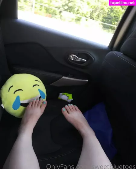 Sweetbluetoes OnlyFans Thumbnail #gIFVEBatgj
