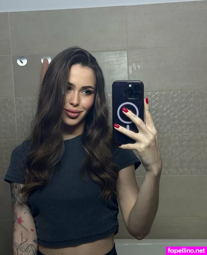 smollbunnix, sweetbunnix Nude Leaked OnlyFans Photo #9qOVbaXfZ7