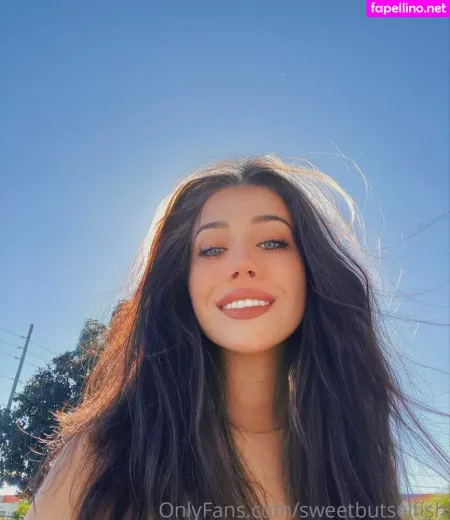 Sweetbutselfish OnlyFans Thumbnail #X3cWOwwraZ