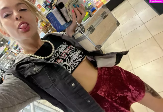 Sweetcakes11 OnlyFans Thumbnail #0GPyEhFxyb