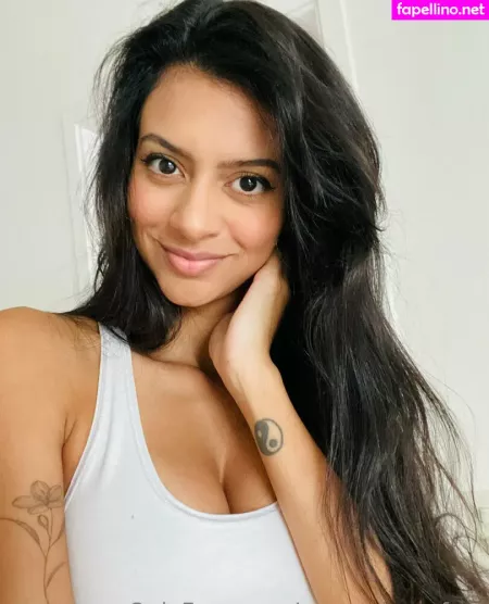 Sweetclassyfree OnlyFans Thumbnail #JoGlYt8K5X