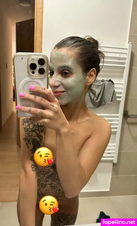 Sweetemm OnlyFans Thumbnail #GCXHmv8fKg