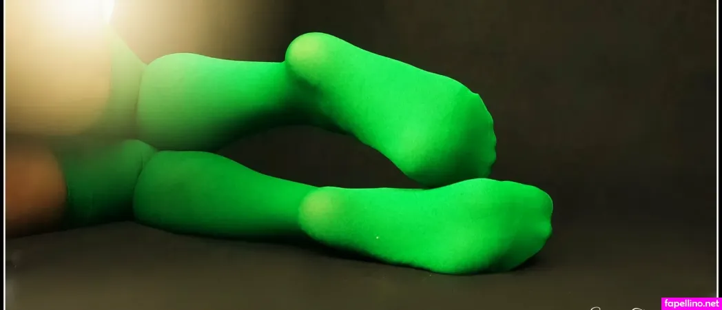 Sweetfeetnz OnlyFans Thumbnail #MH7ITvIHu1