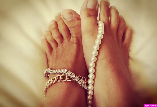 Sweetfeetnz OnlyFans Thumbnail #d2wWeNziIp