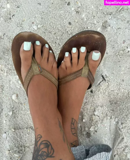 Sweetfeetsyfree OnlyFans Thumbnail #3CpOLenxxA