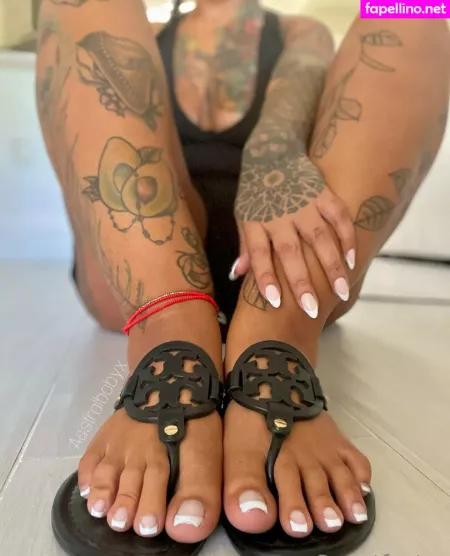 Sweetfeetsyfree OnlyFans Thumbnail #6uzl4ehiiv