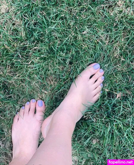 Sweetfeettreats727 OnlyFans Thumbnail #KBGJ1yfum2