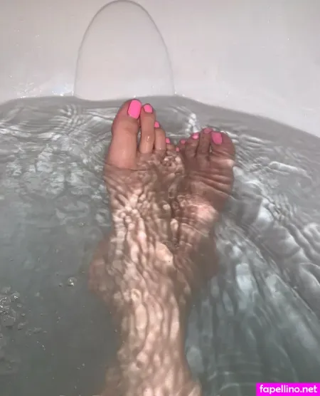 Sweetfeettreats727 OnlyFans Thumbnail #a2RpwZ5Fwk