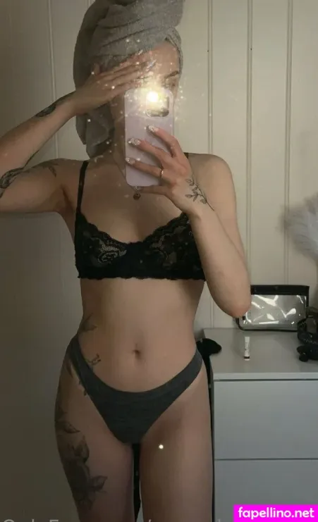 Sweetfreegirl OnlyFans Thumbnail #khHXQSvXnQ