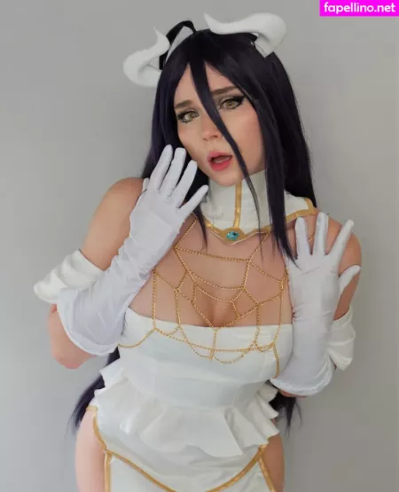 Sweetie Fox OnlyFans Thumbnail #FCWCIGfu0B