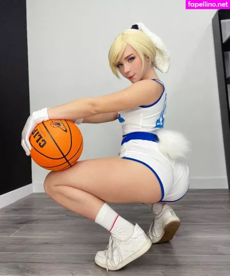 Sweetie Fox OnlyFans Thumbnail #HWaVoUI7nQ
