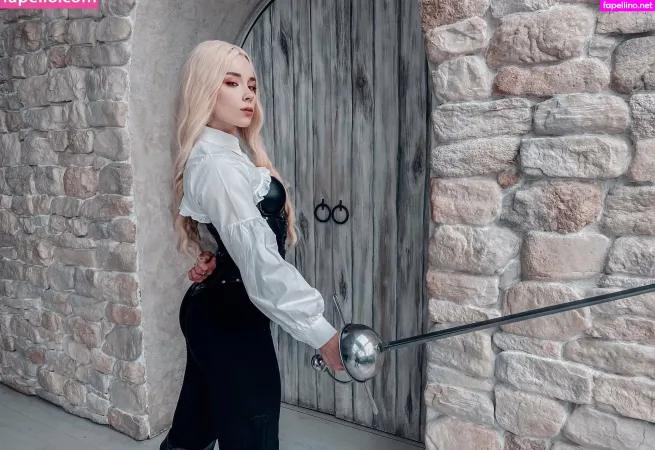 Sweetie Fox OnlyFans Thumbnail #OkM0N6T6Rt