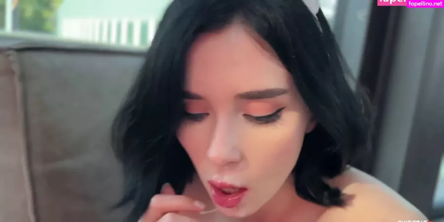 Sweetie Fox OnlyFans Thumbnail #hD6rjBmVyr