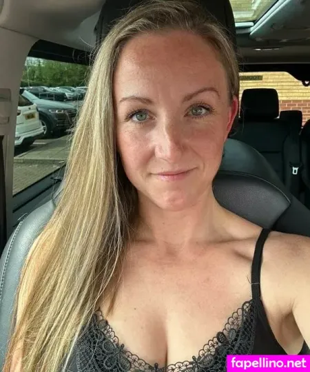 Sweetie Sarah OnlyFans Thumbnail #K9uG6QjSN8