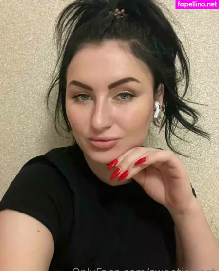 Sweetiewest OnlyFans Thumbnail #C9GUKzF6Wo