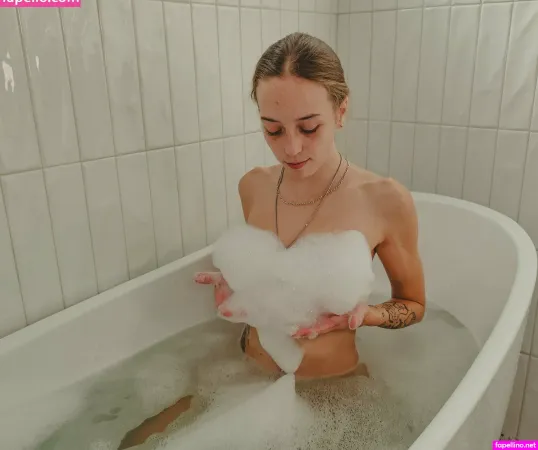 Sweetlbndfree OnlyFans Thumbnail #9Ec6NcRxXR