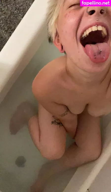 Sweetlildarling OnlyFans Thumbnail #hXHuygpiTO