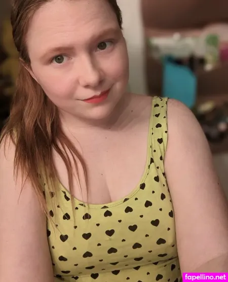 Sweetlillieclips OnlyFans Thumbnail #0hsFY8lP9u