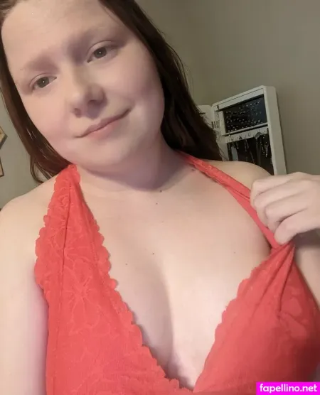 Sweetlillieclips OnlyFans Thumbnail #AgTS6KIFRo