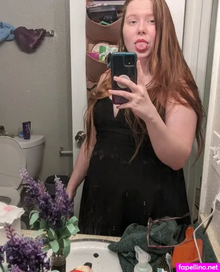 Sweetlillieclips OnlyFans Thumbnail #KCJMIKCxDo